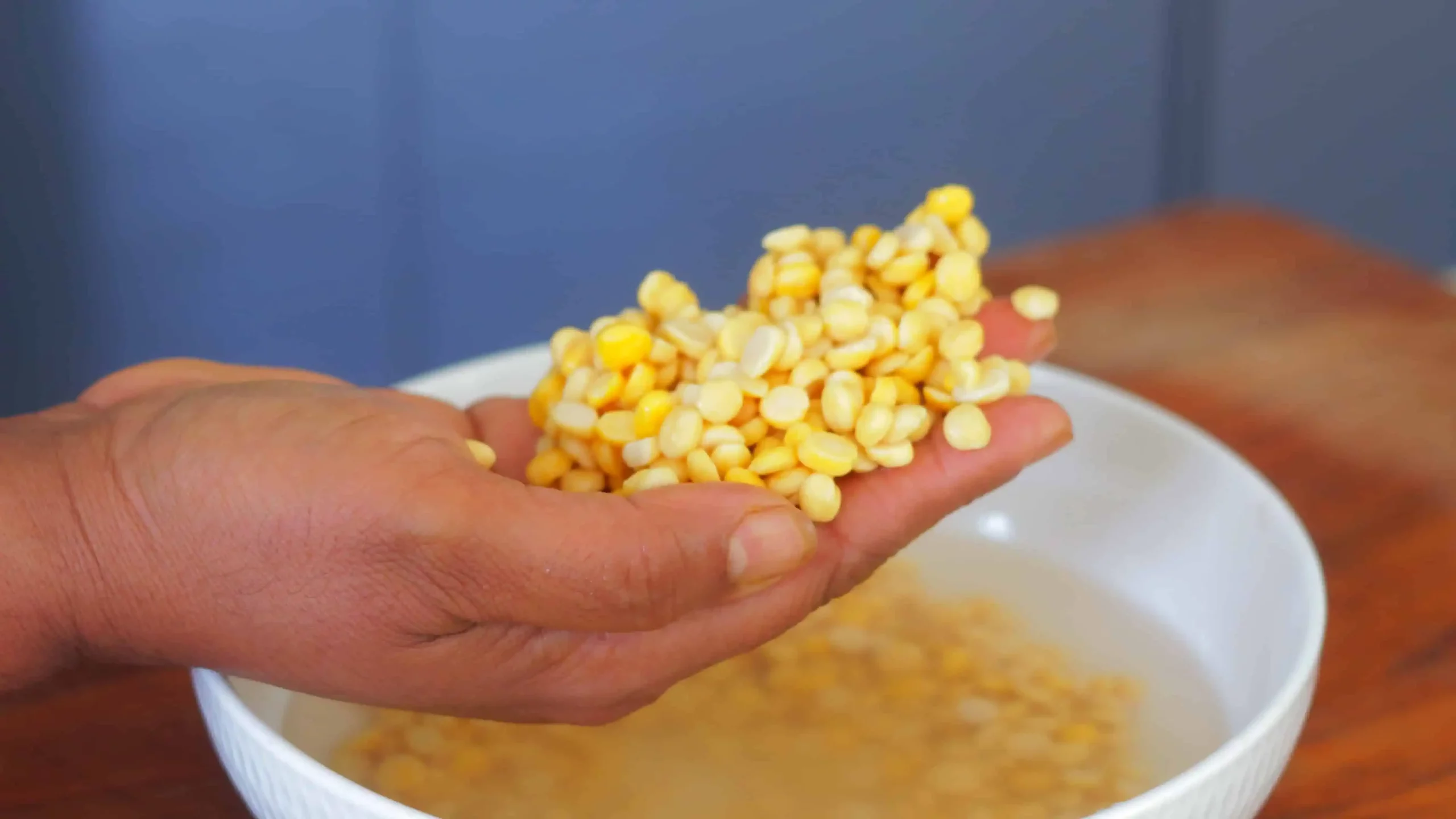 soaked chana dal in water