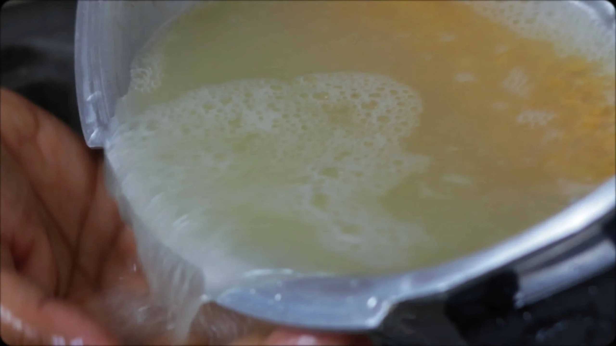 rinsing tool dal and moong dal for making methi dal